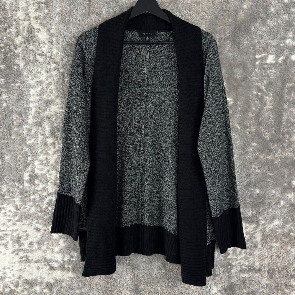 AB Studio Size M OpenFront Casual Sweater Gray Black Long Sleeve Outdoor